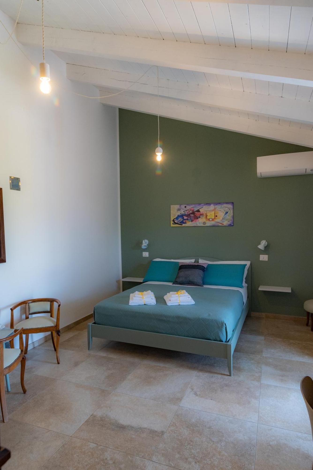 Large Double Room