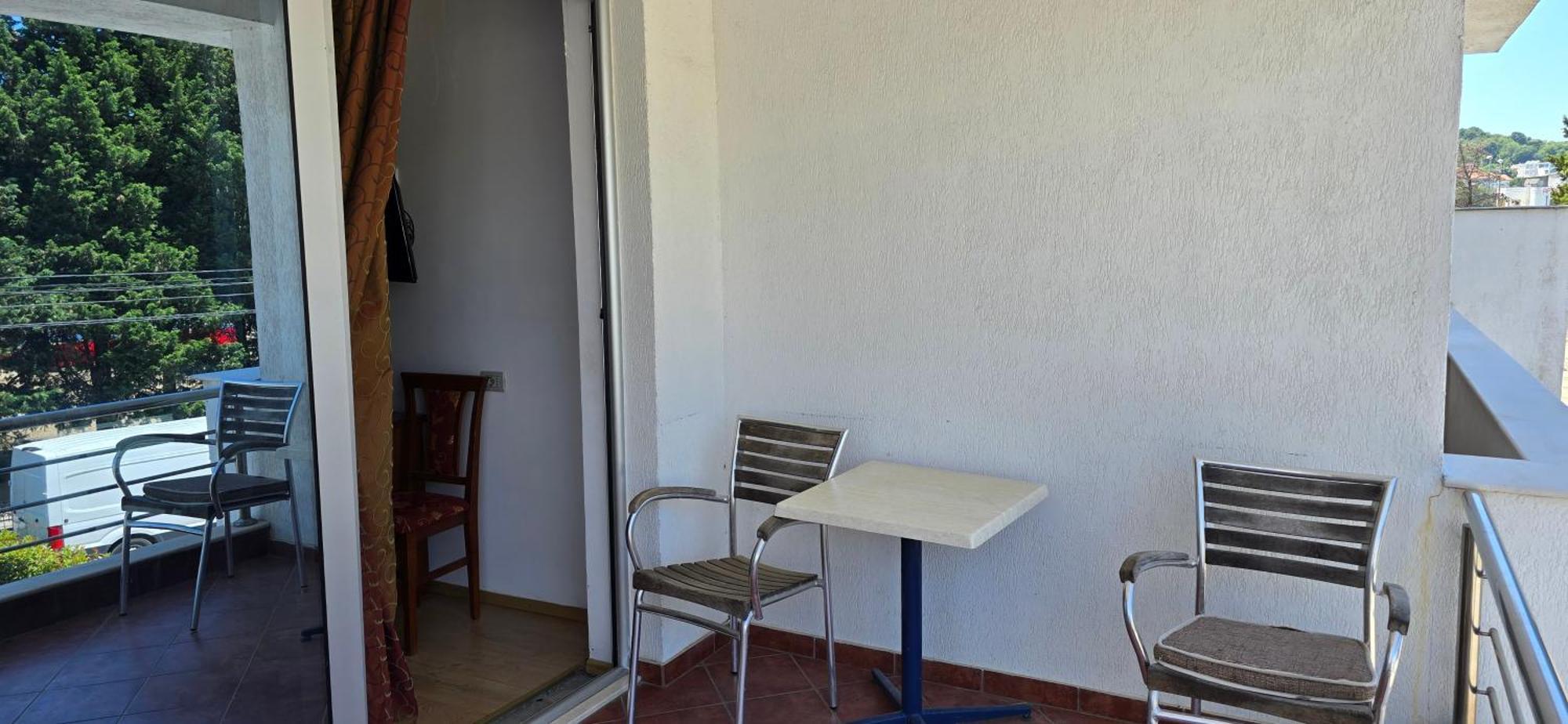 Chambre Triple avec Terrasse