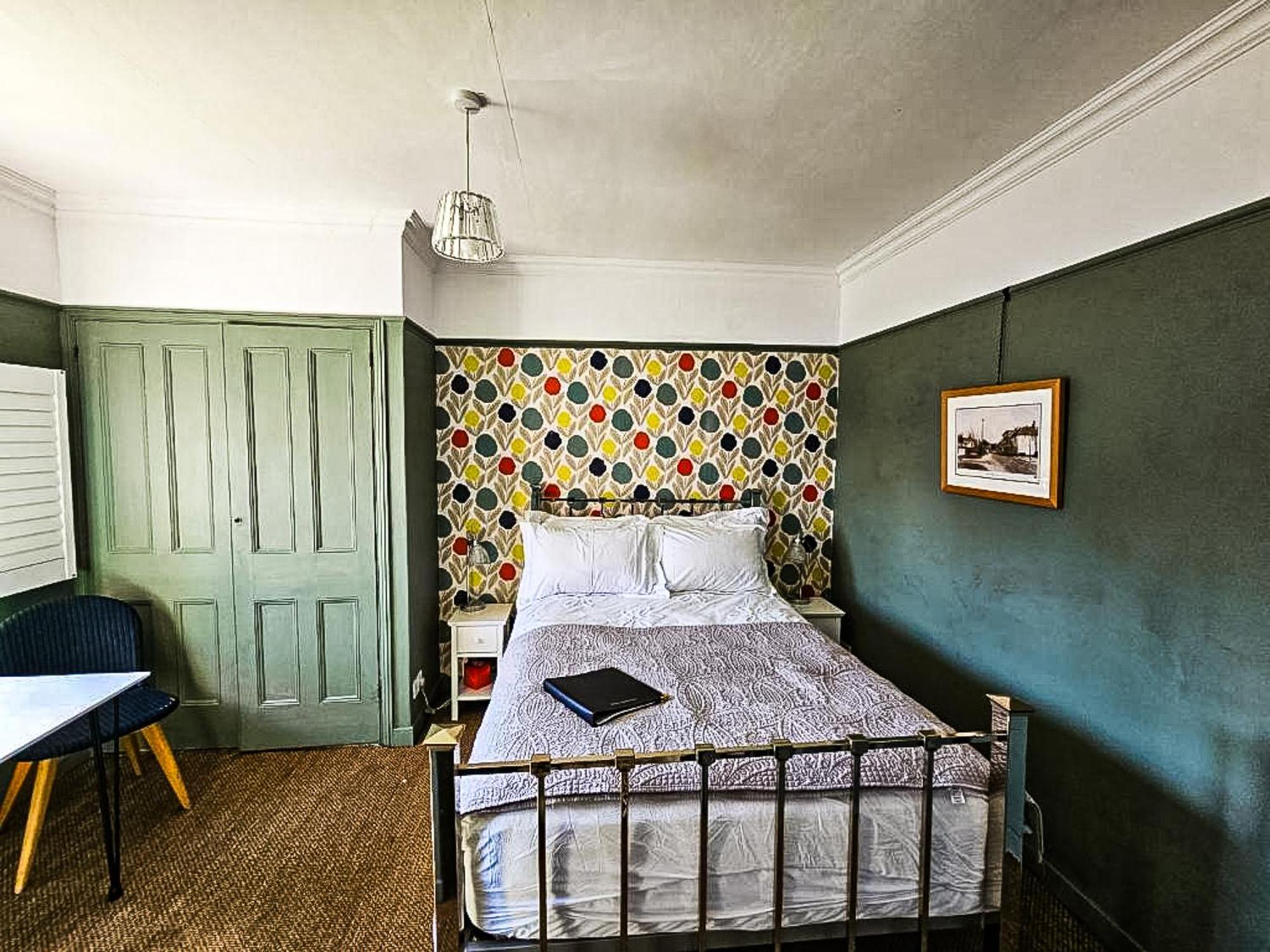 Double Room Private Bathroom