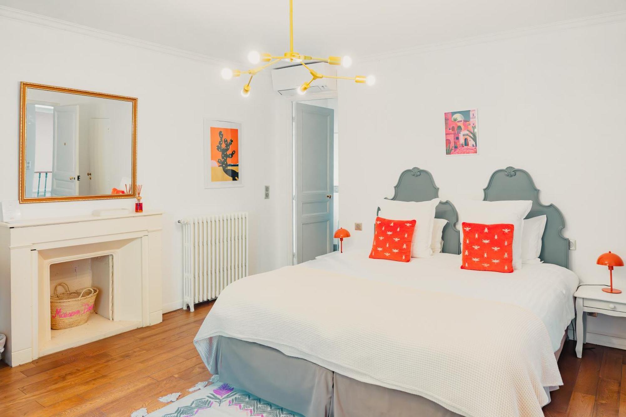 Double Room,1697355554:JPEG
