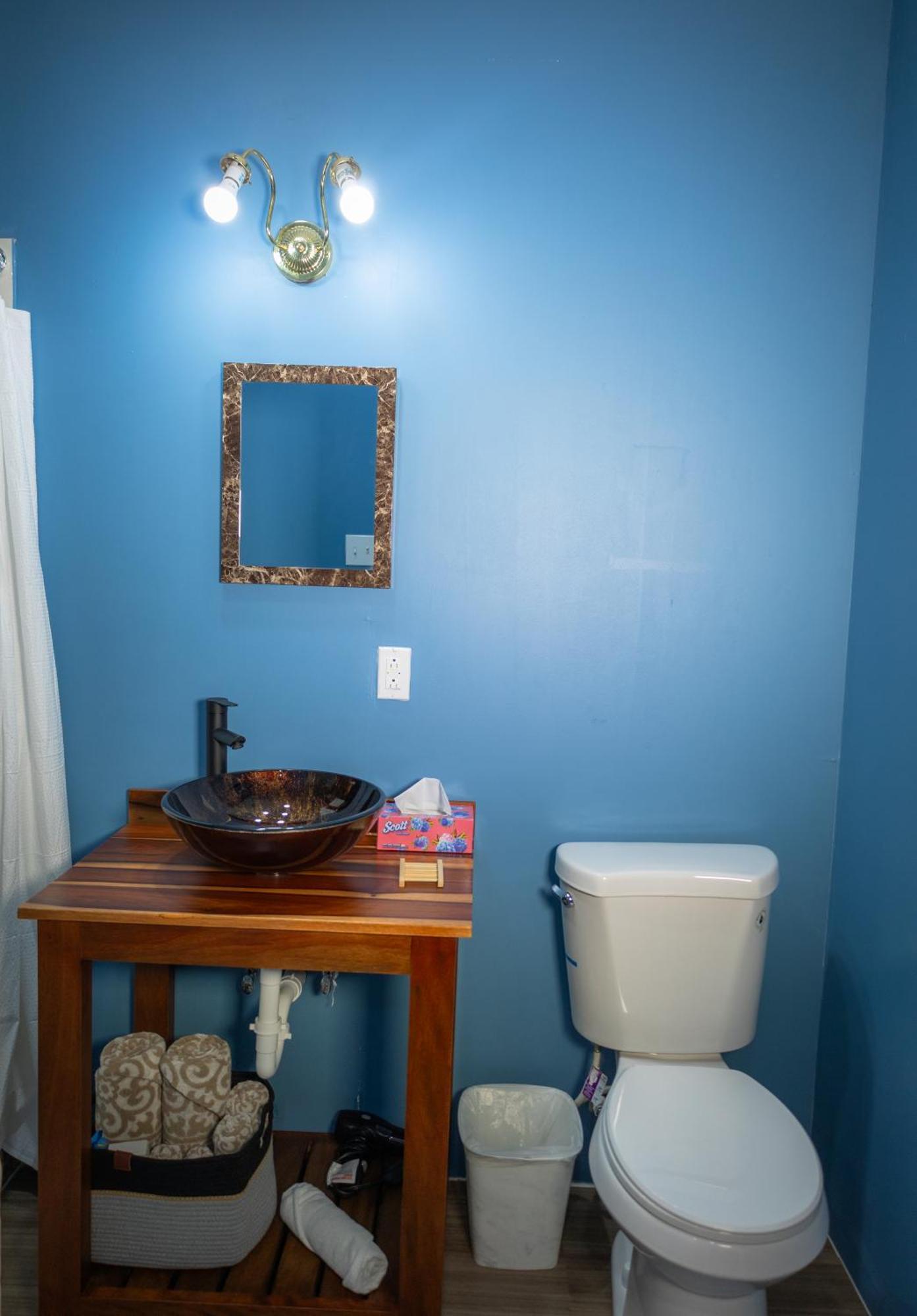 Double Room with Private Bathroom,1701041307:JPEG