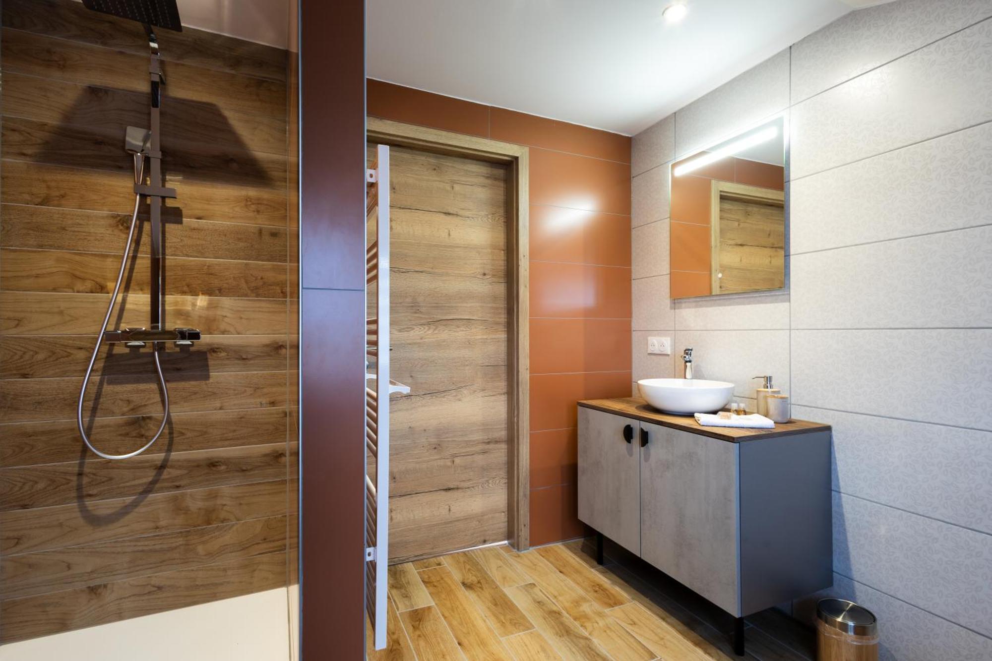 Chambre Double ou Lits Jumeaux - Vue sur Montagnes