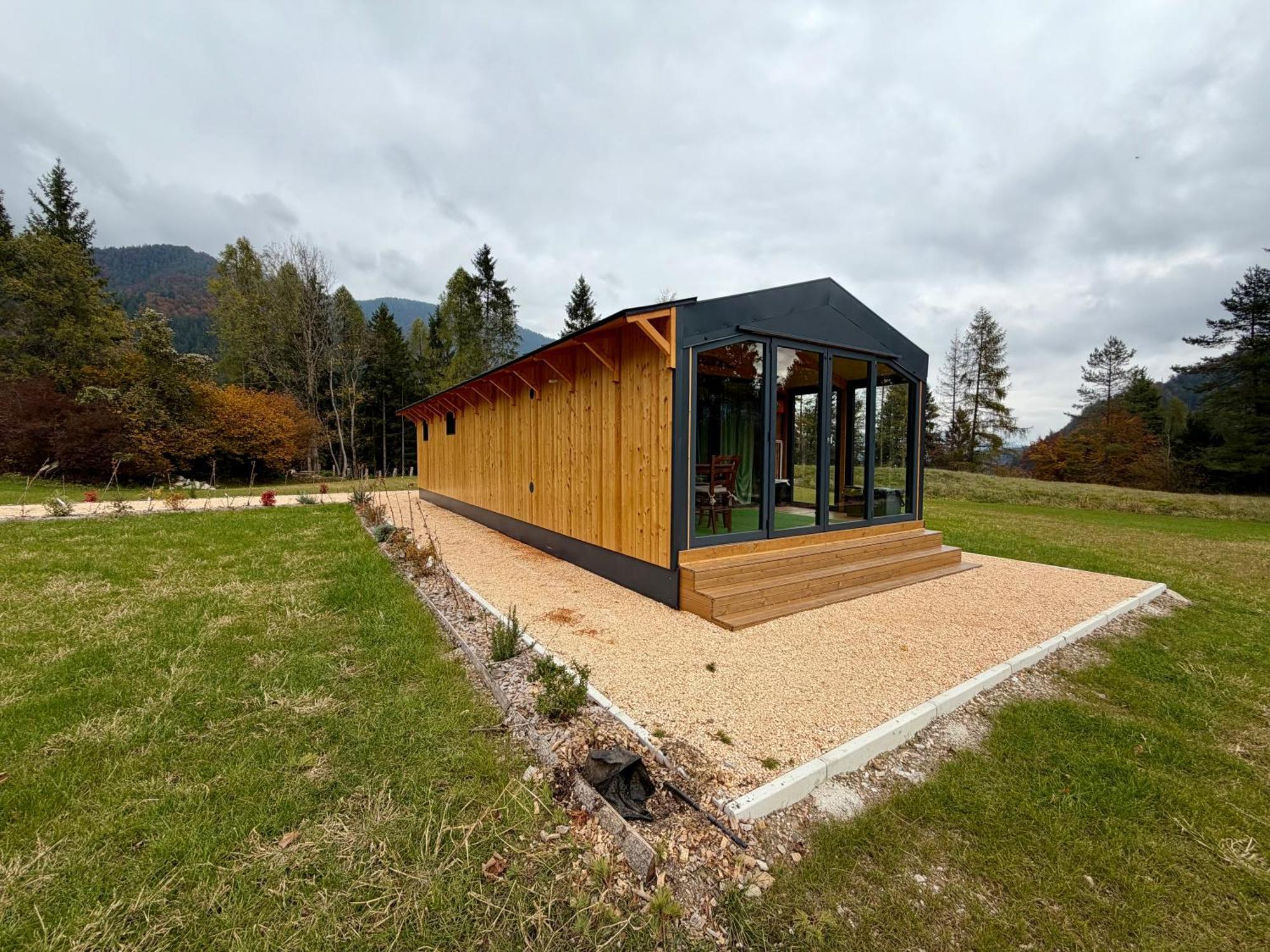 Chalet,1688876117:JPEG