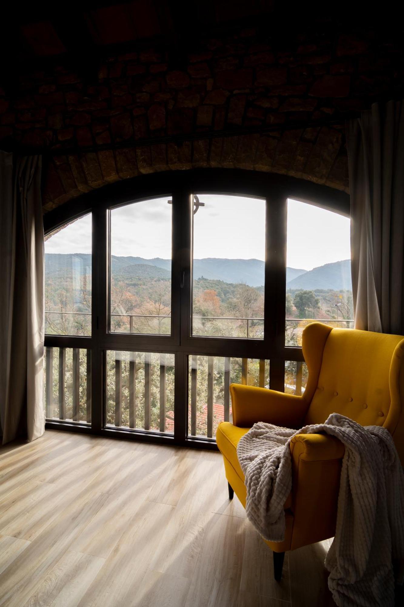 Habitación Doble con vistas a la montaña