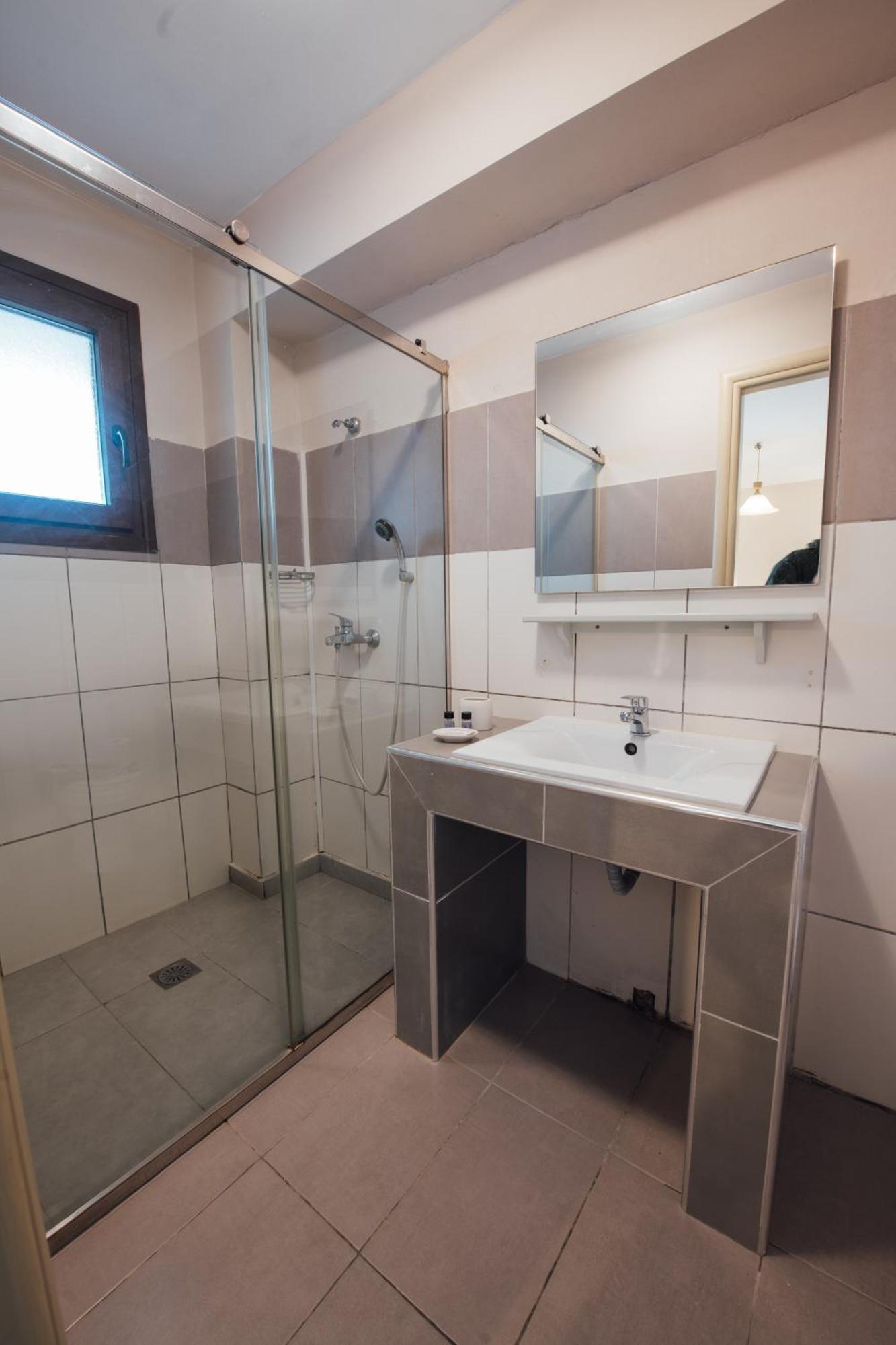 Twin Room with Sea View,1743261611:JPEG