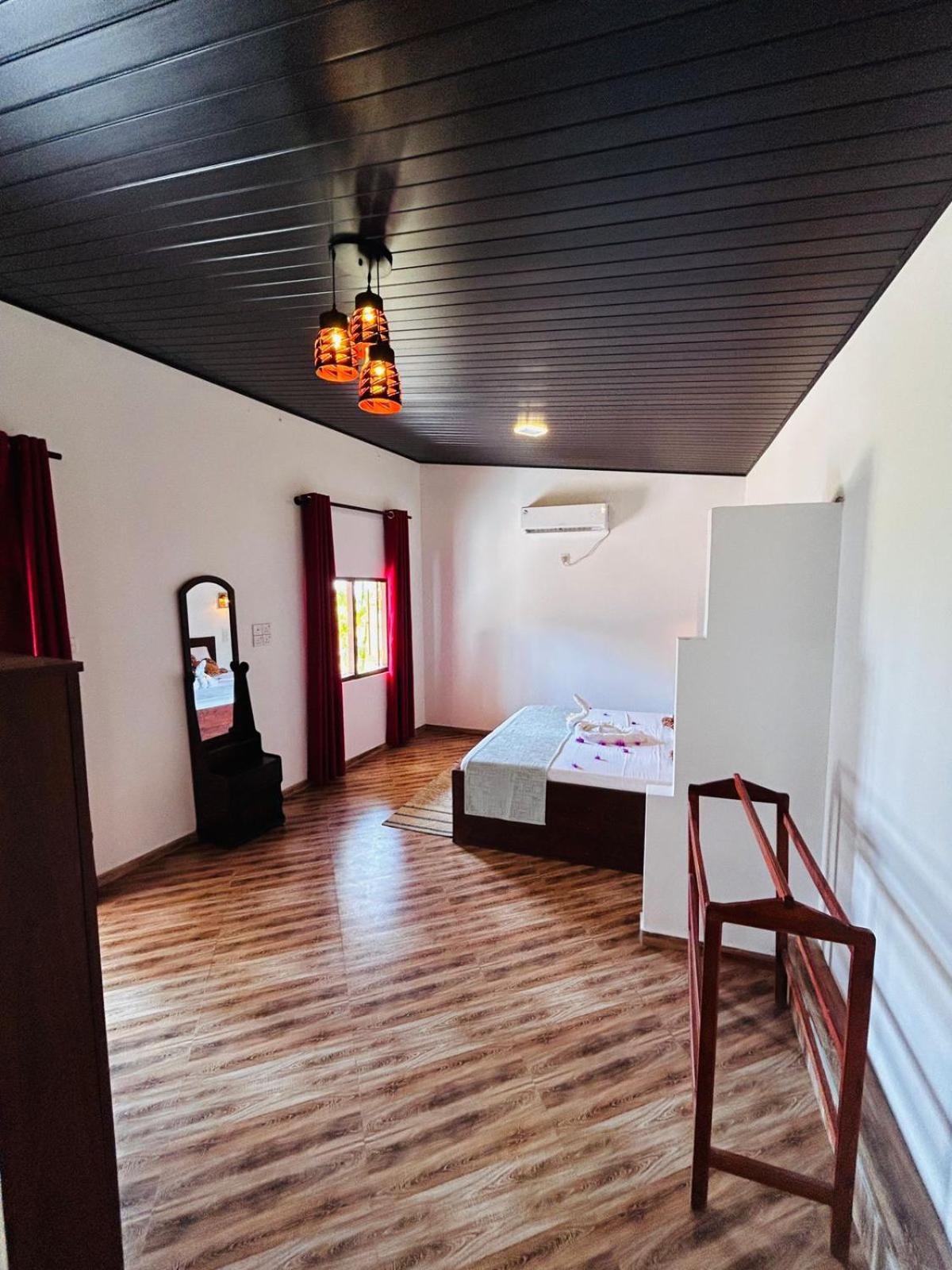 Deluxe Double Room Side Sea View