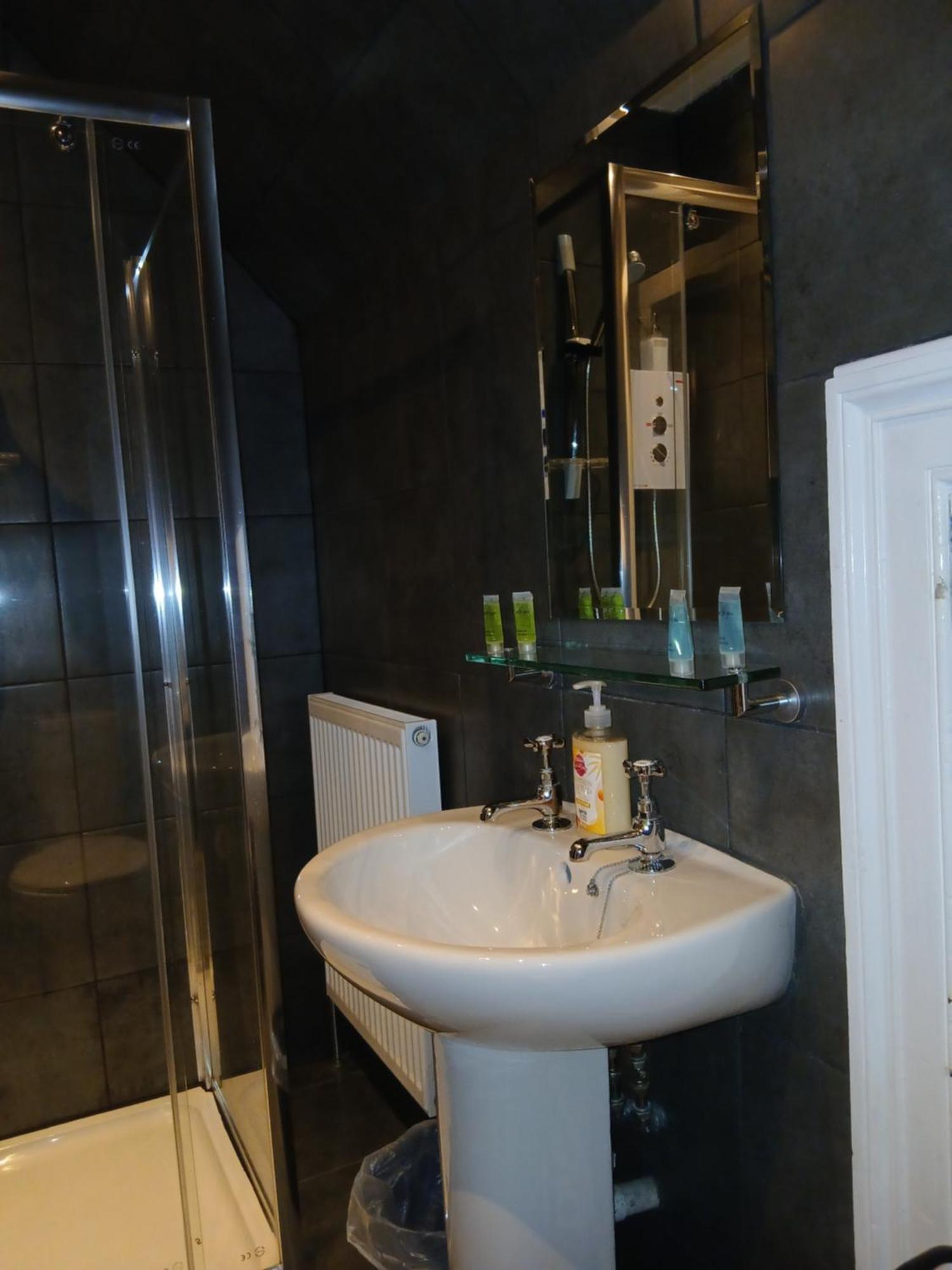 Chambre Double avec Lit d'Appoint