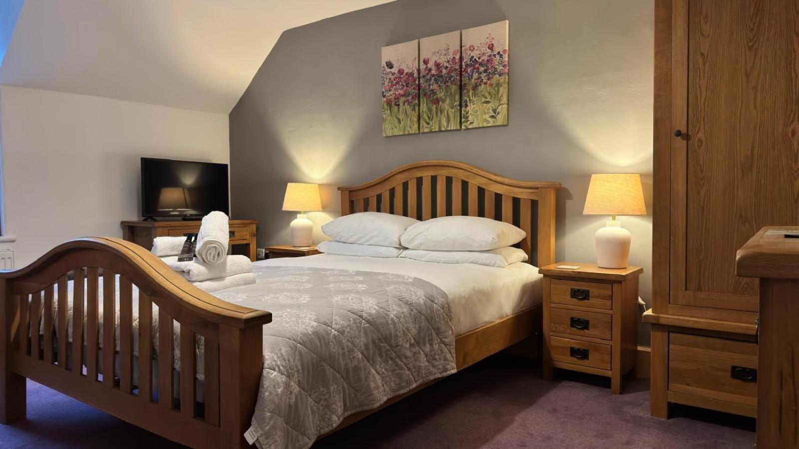 Standard King Room