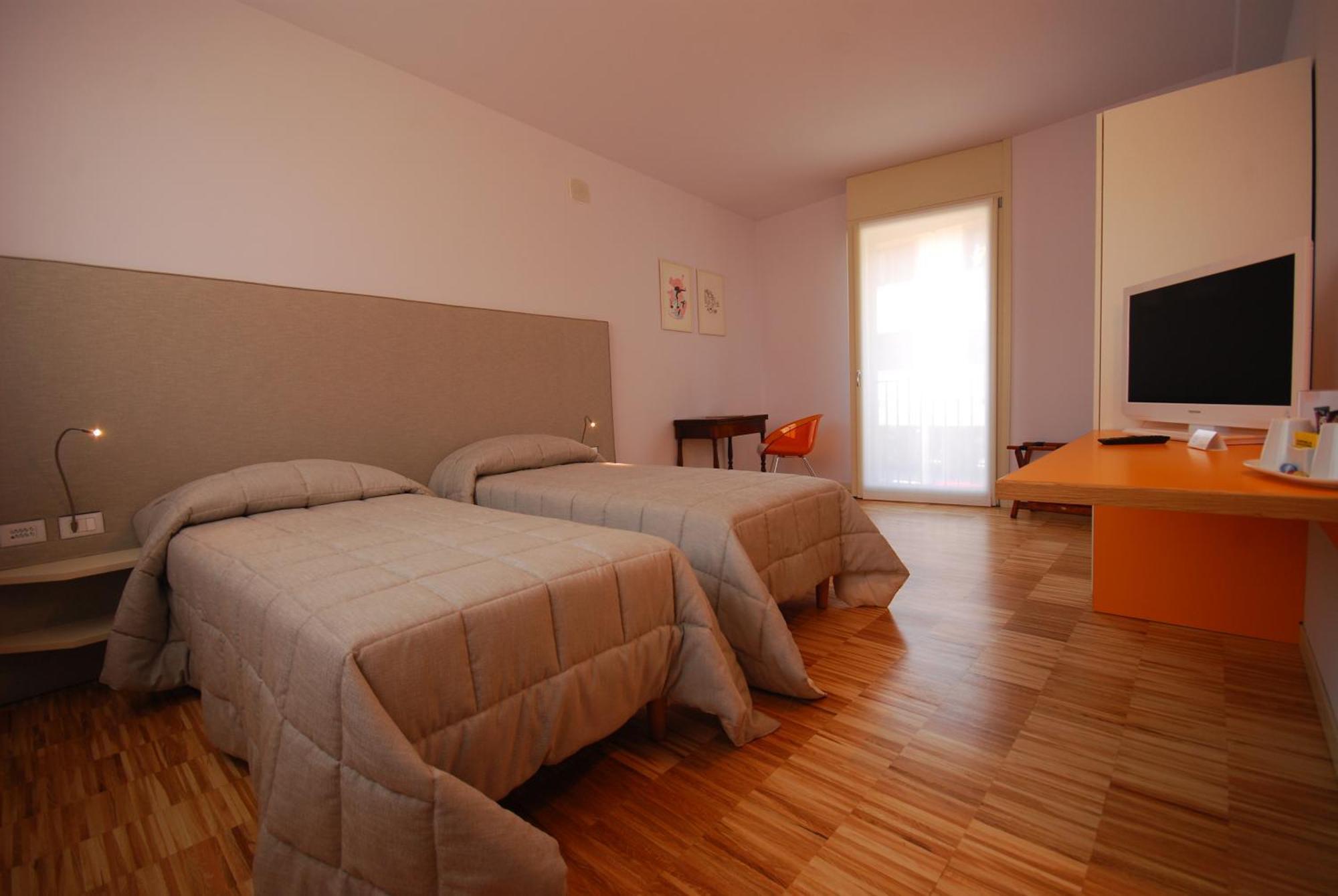 Zweibettzimmer
