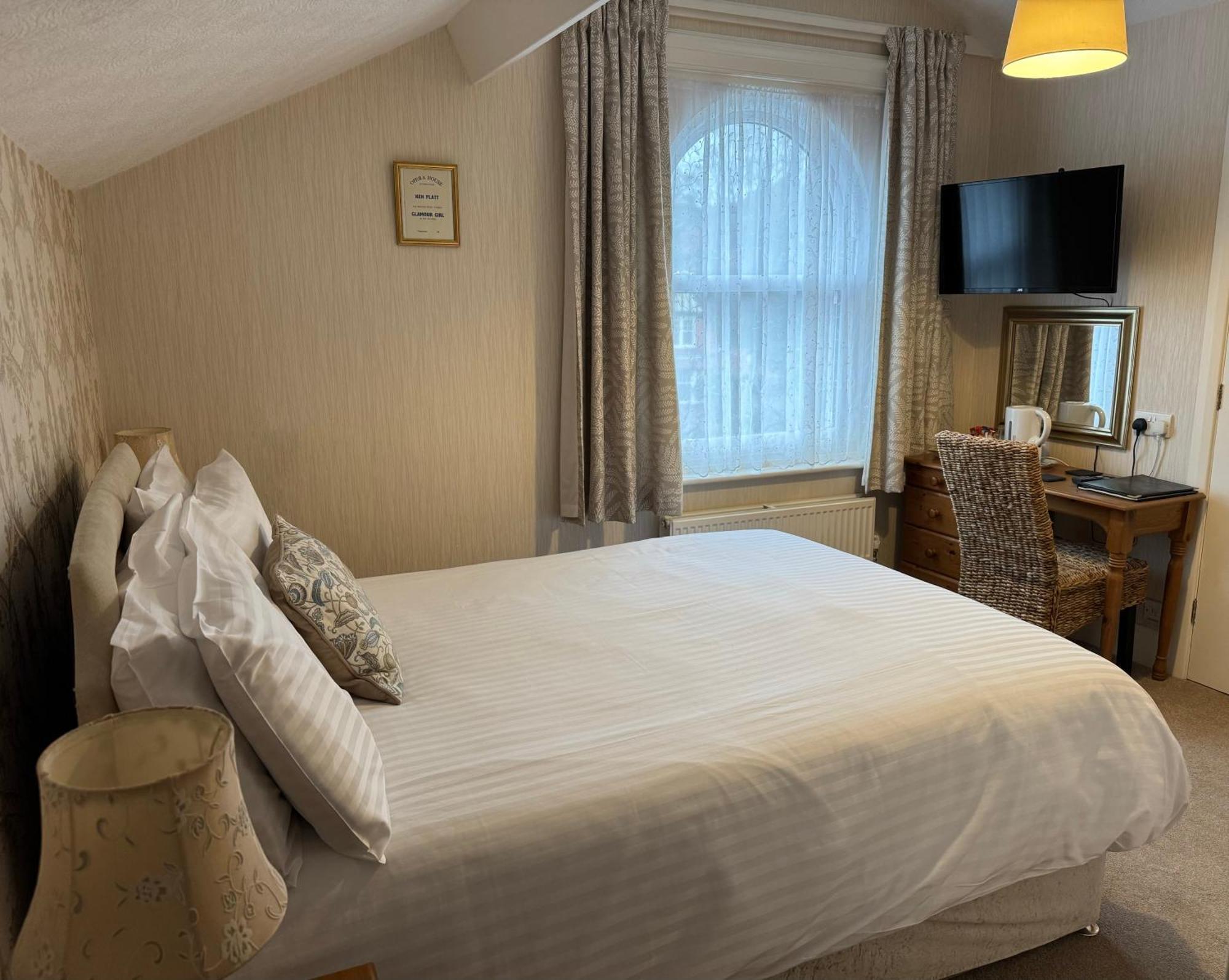 Small Double Room