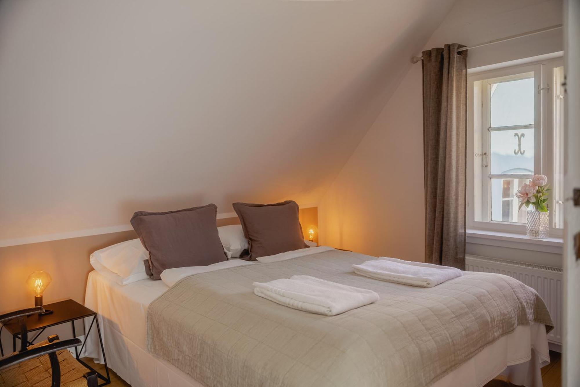 Double Room with Shared Bathroom