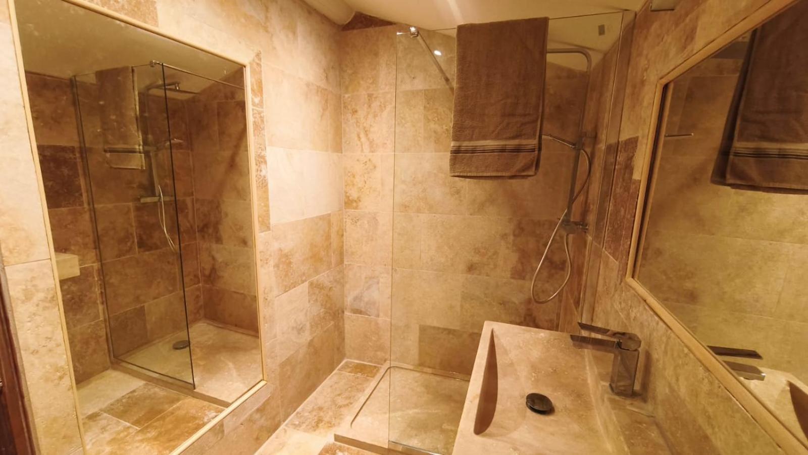 Classic Triple Room,1759837640:JPEG