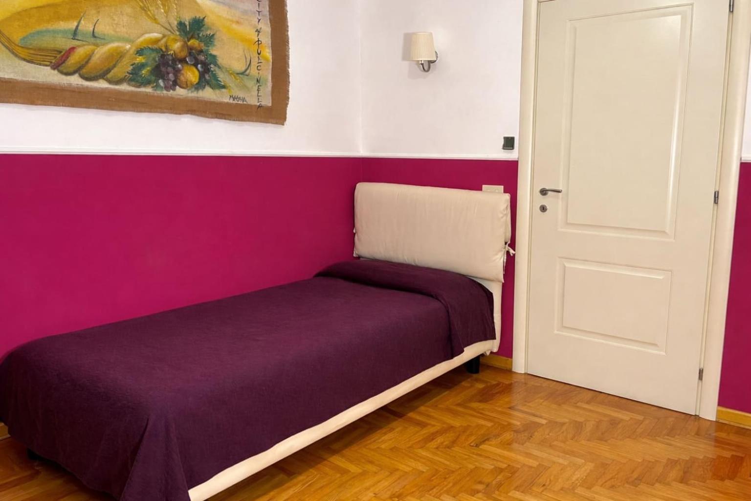 Single Room,1765313358:JPEG