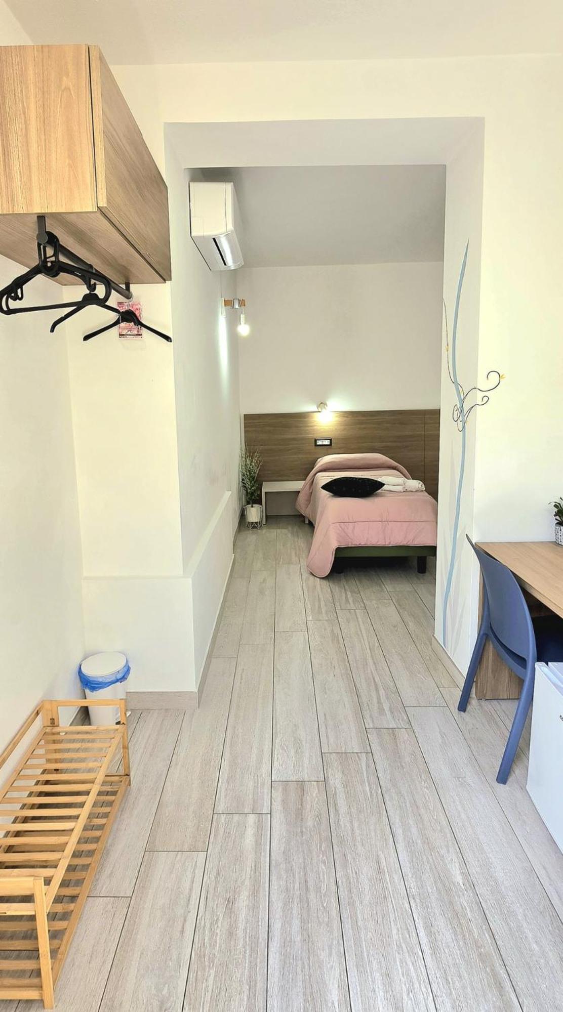 Comfort Triple Room Shower
