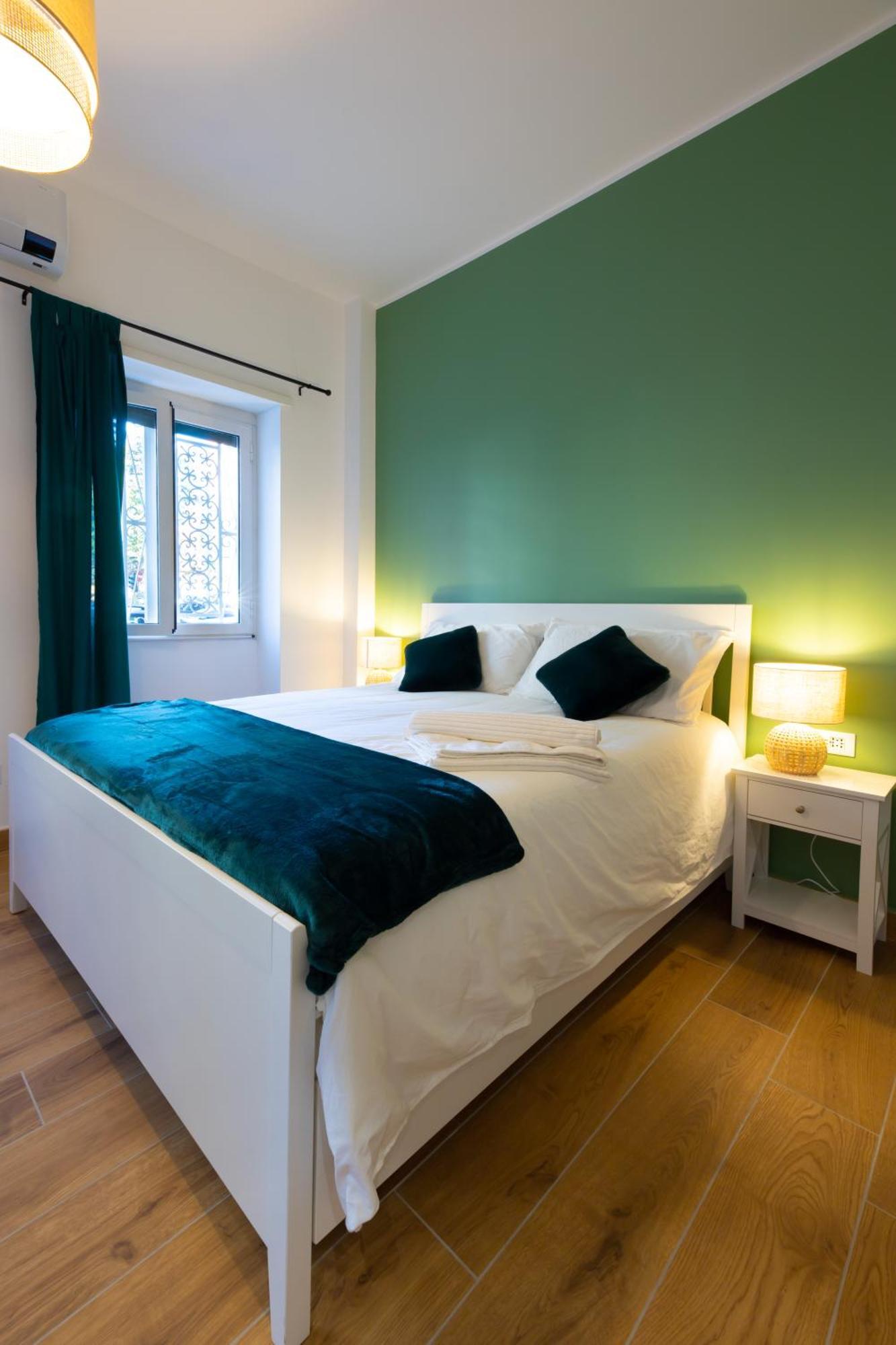 Double Room Private Bathroom