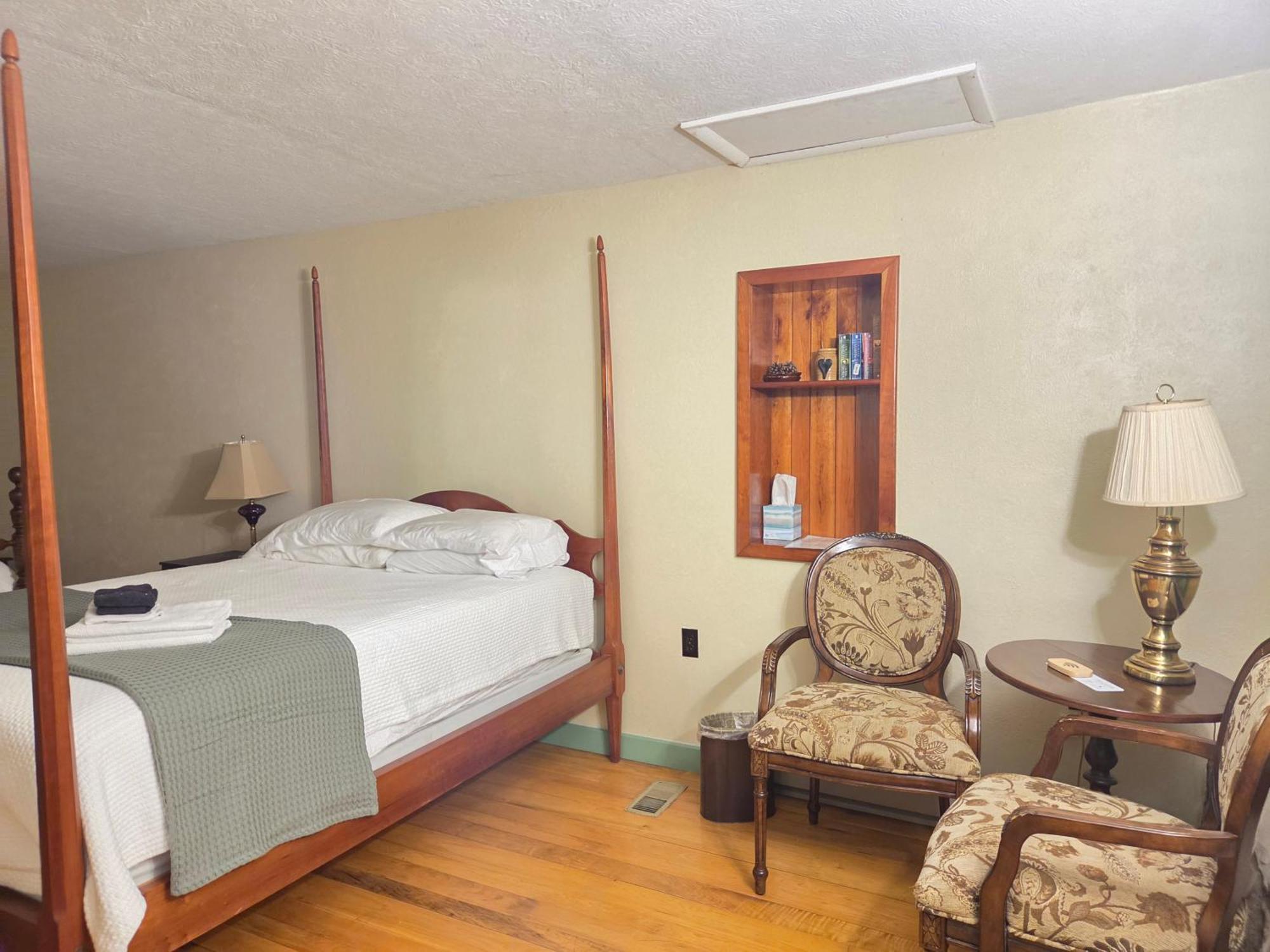 Superior Queen Room