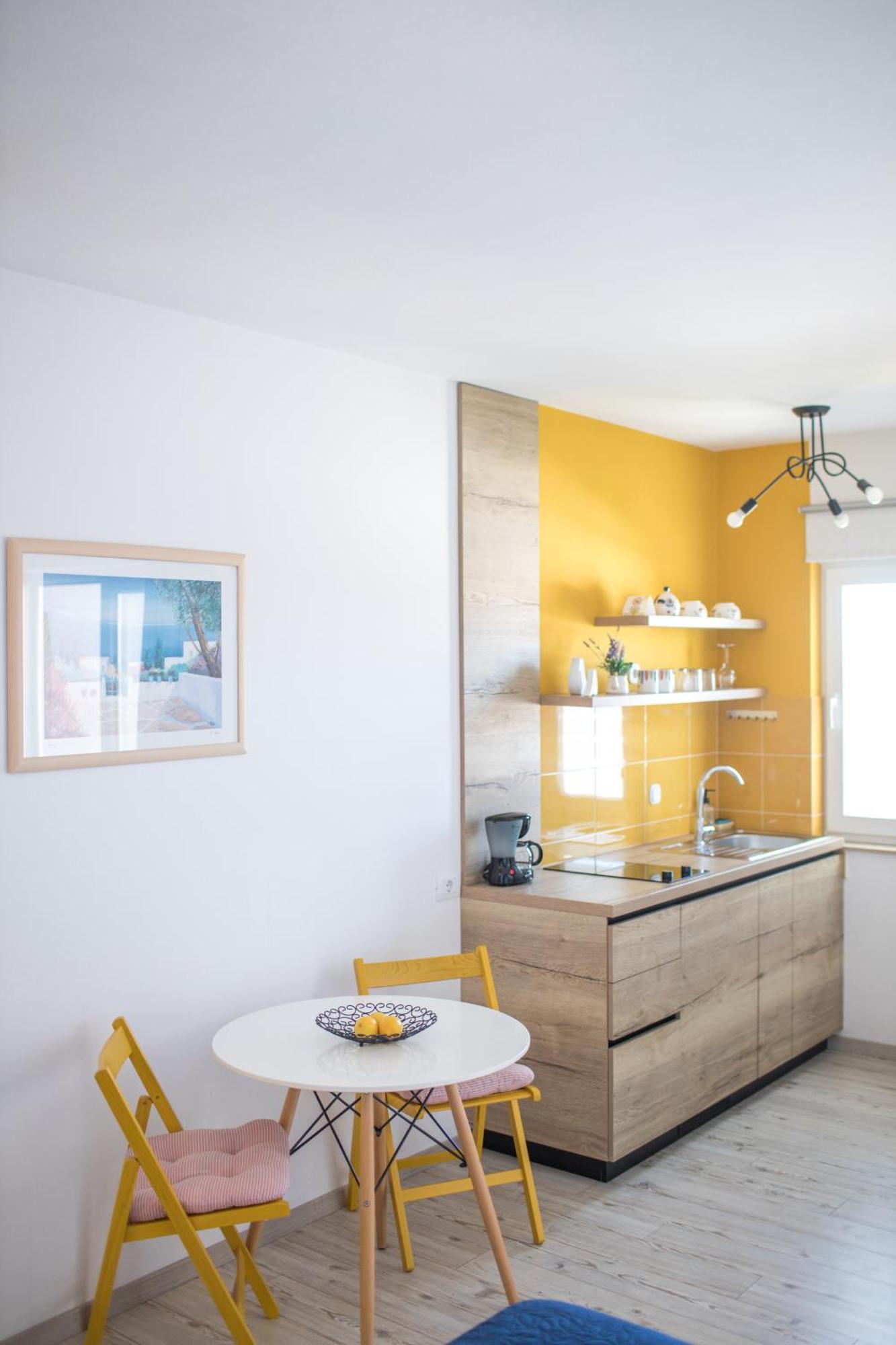Apartamento de 1 dormitorio con balcón