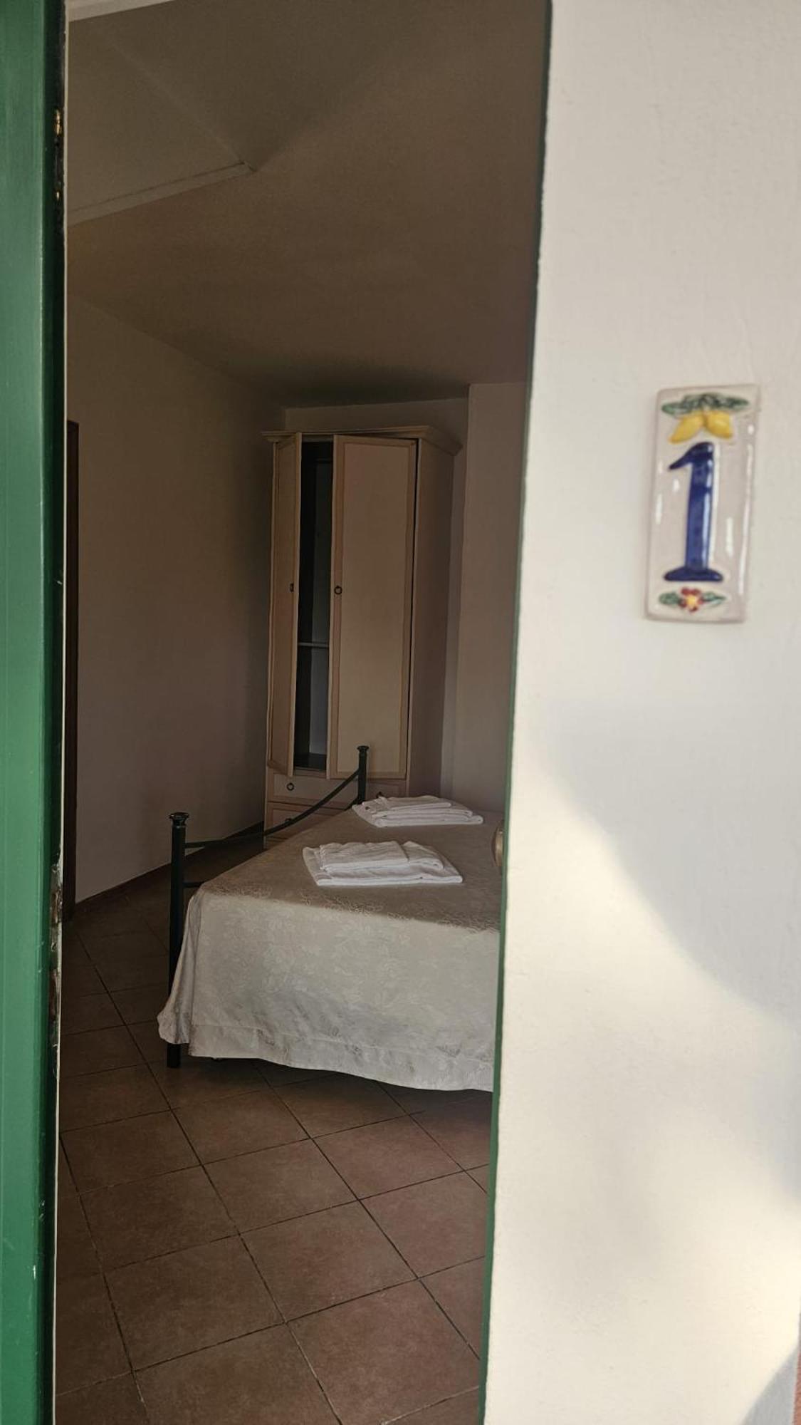 Deluxe Double Room,1774492502:JPEG