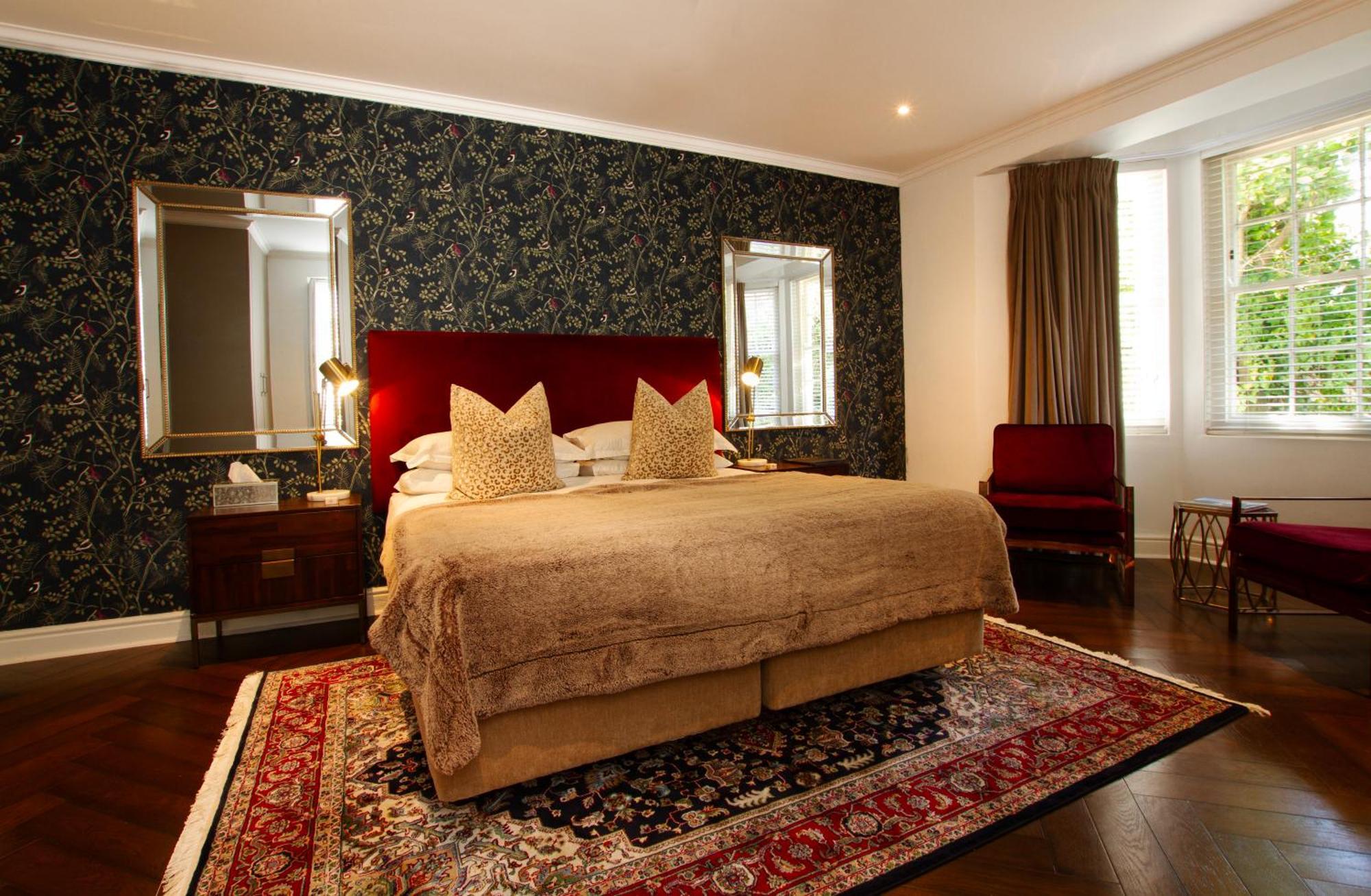 Luxury King Room 1
