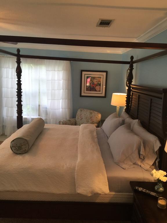 King Room with Pool View,187850668:JPEG