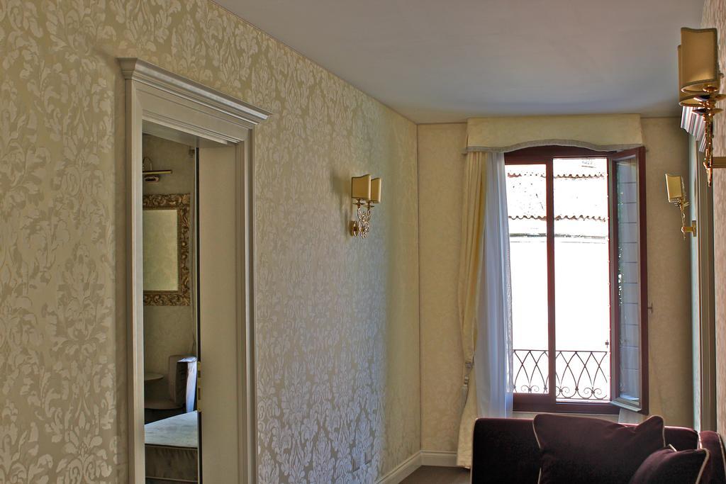 Camera Tripla Luxury