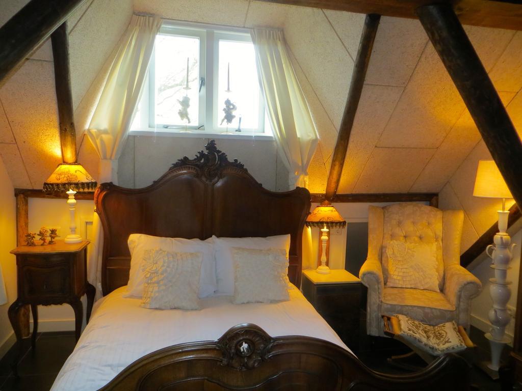 Double Room Private Bathroom