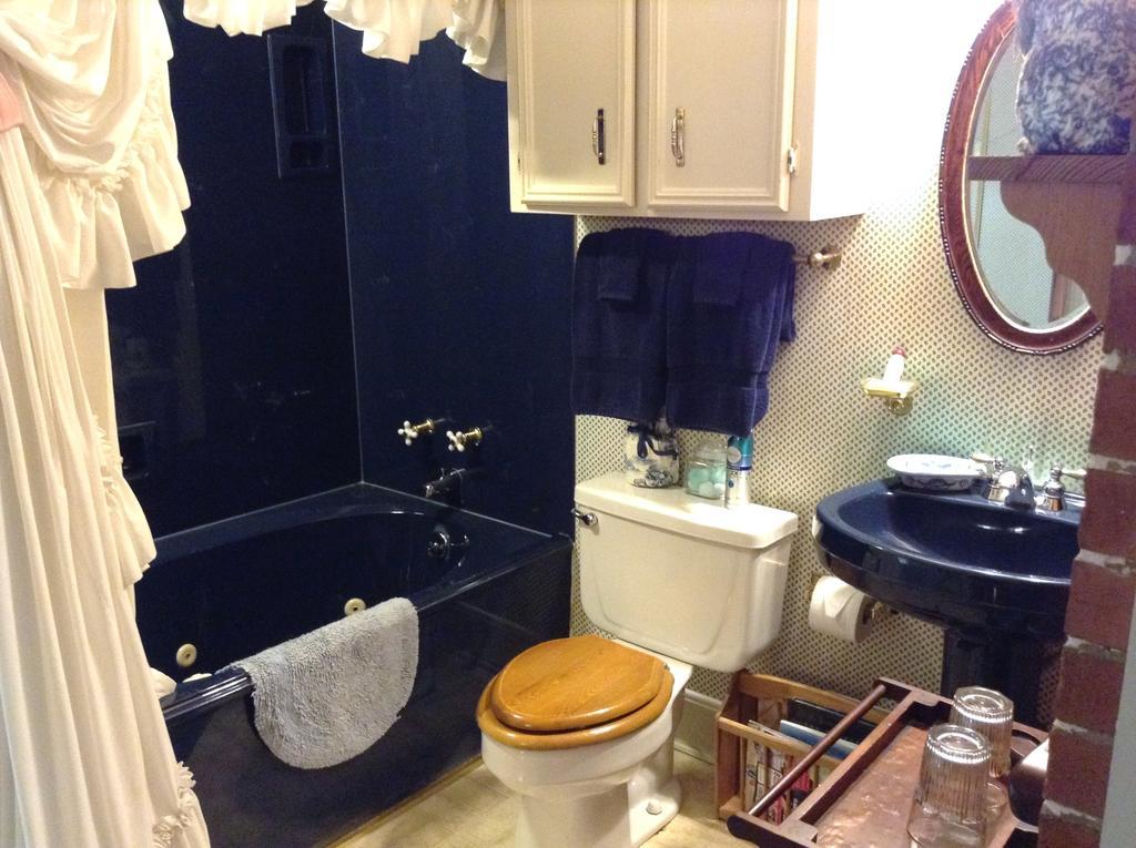 King Room Spa Bath
