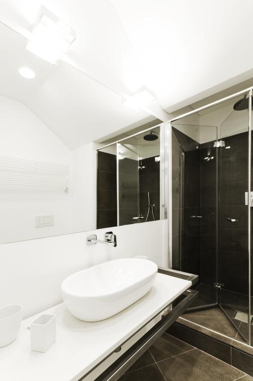 Deluxe Double Room with Shower