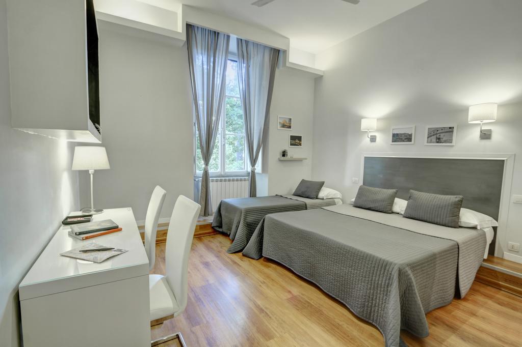 Triple Room,943682740:JPEG