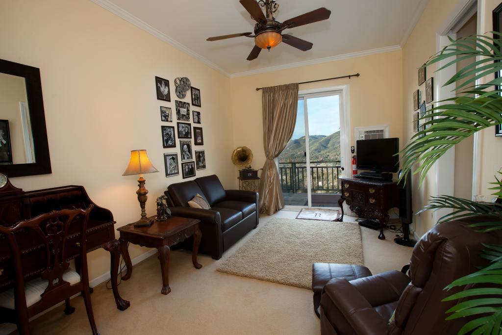 Suite with Mountain View,224473157:JPEG