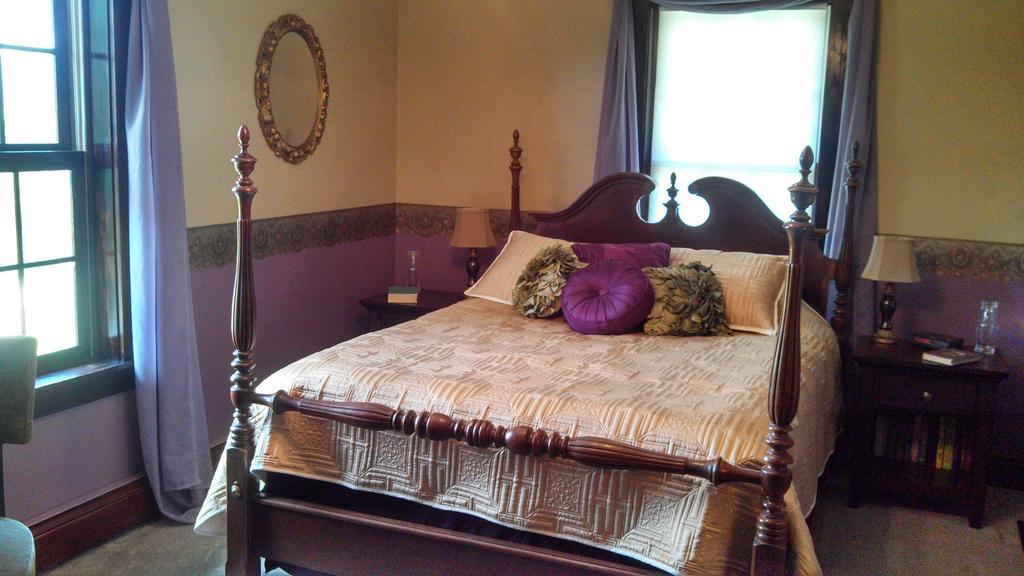 Zimmer mit Queensize-Bett