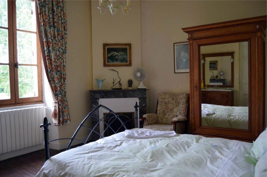 Chambre Double avec Toilettes Communes