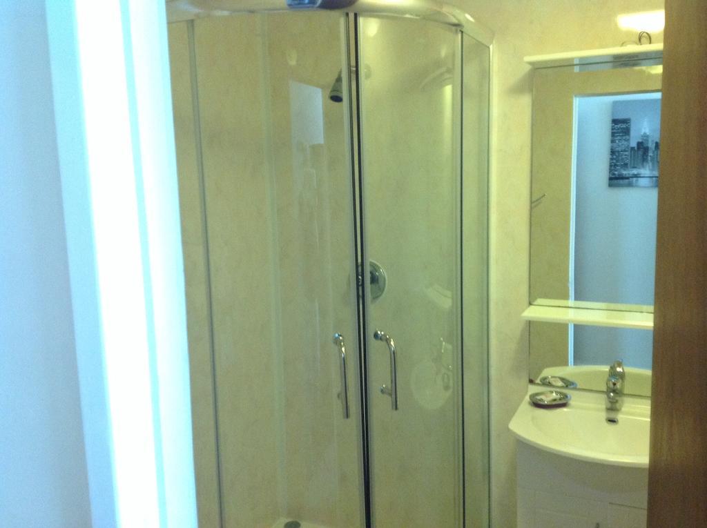 Triple Room,140871258:JPEG