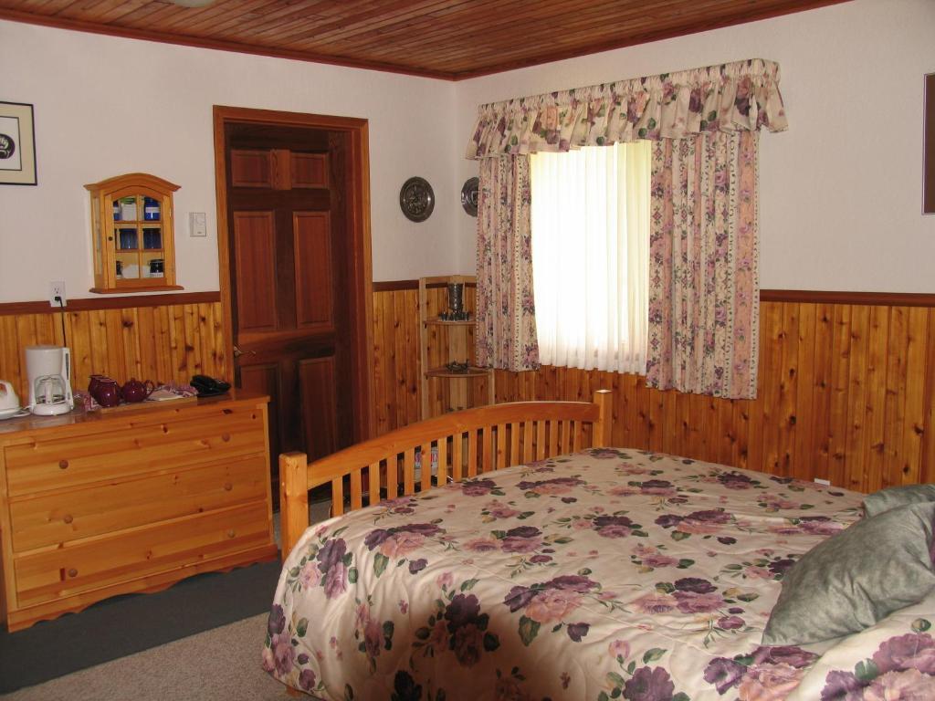 Zimmer mit Queensize-Bett