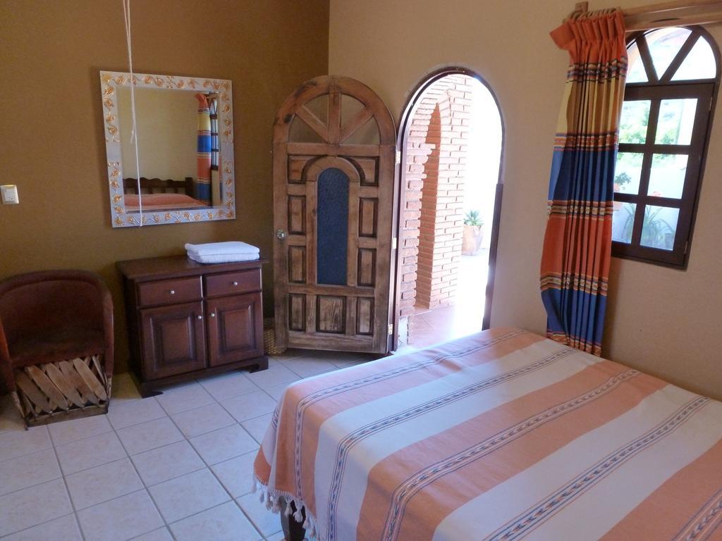 Deluxe Double or Twin Room with Mountain View