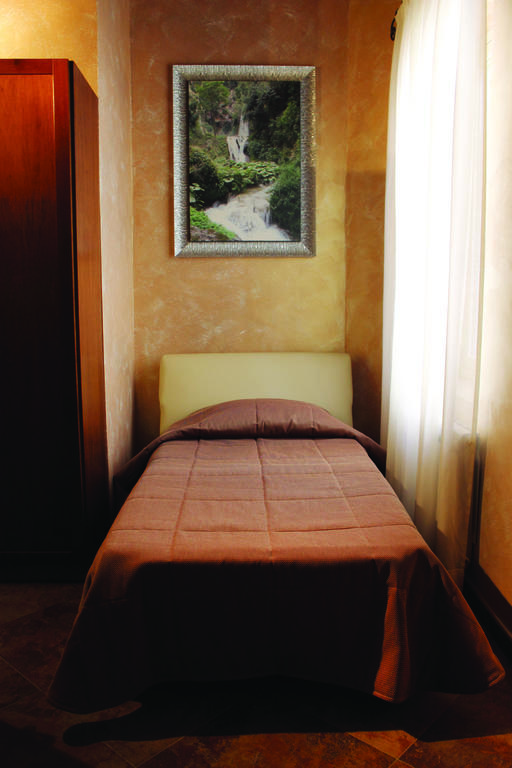 Camera Singola con Bagno Privato