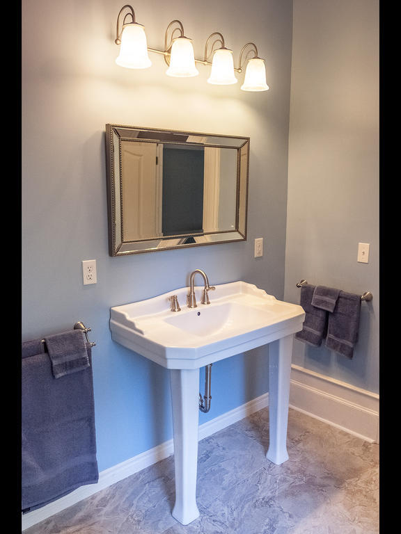 Double Room with Private Bathroom,249565985:JPEG