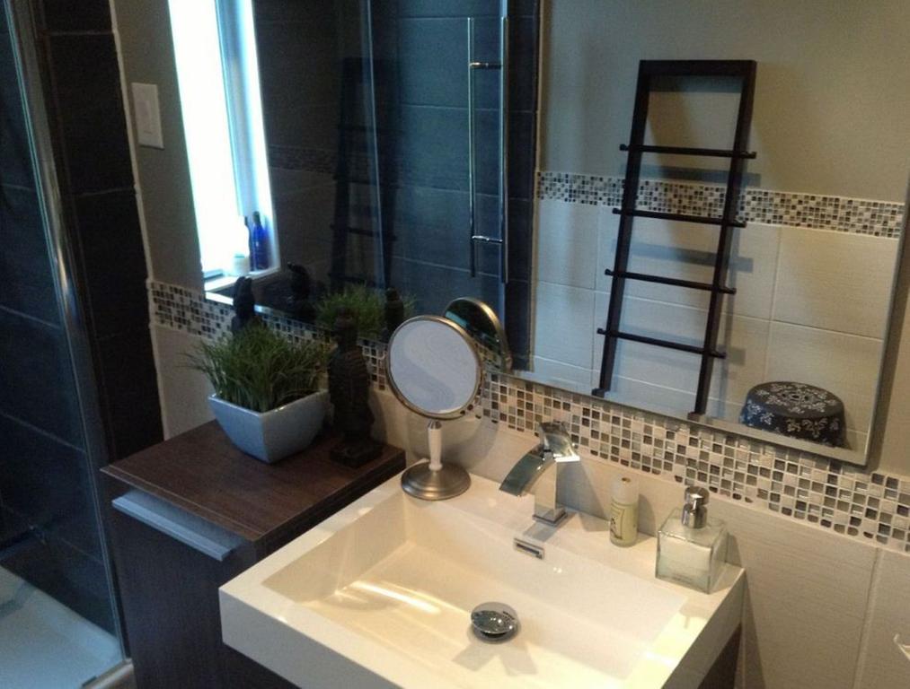 Queen Room with Single Bed,250043853:JPEG