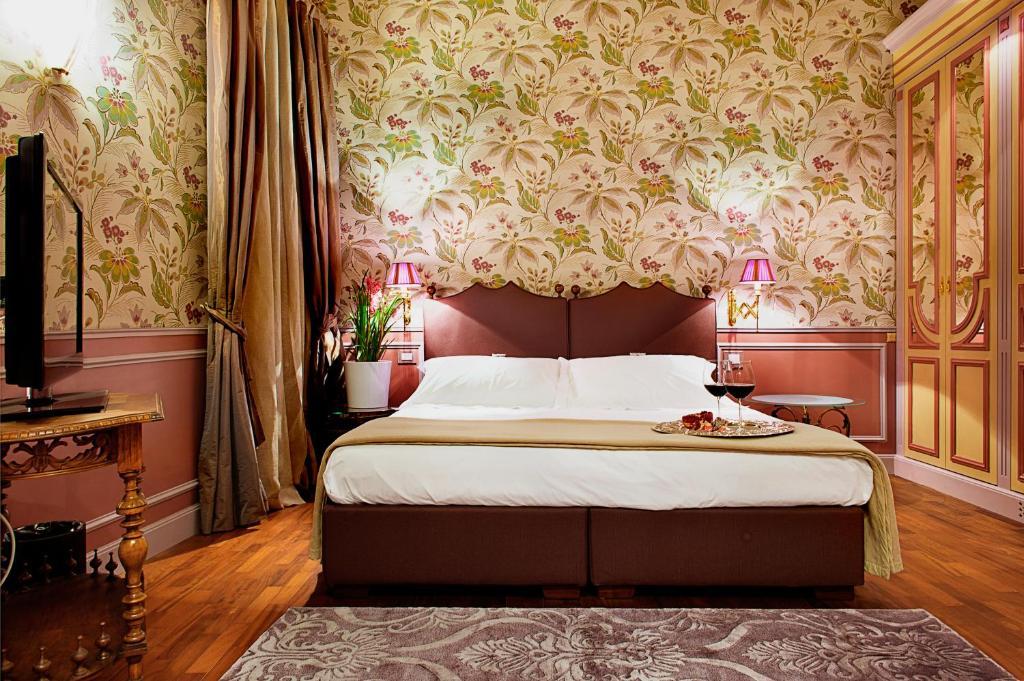 Deluxe Double Room with Balcony,25404825:JPEG