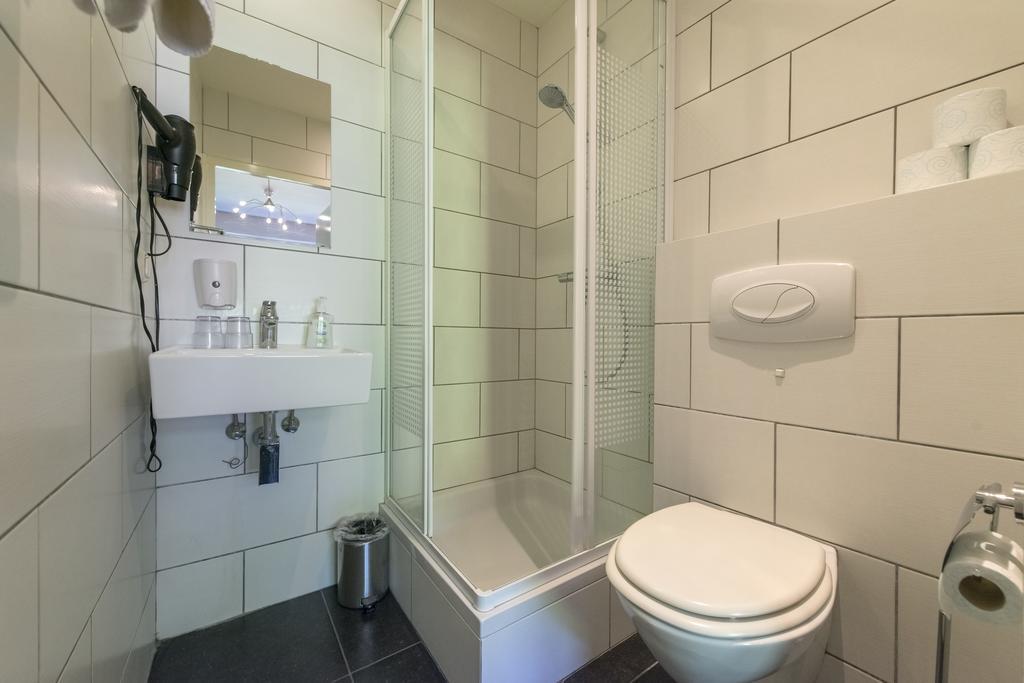 Doppelzimmer mit eigenem Bad