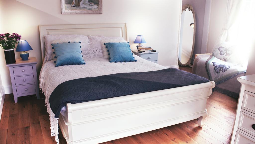 One-Bedroom Apartment,1149650659:JPEG