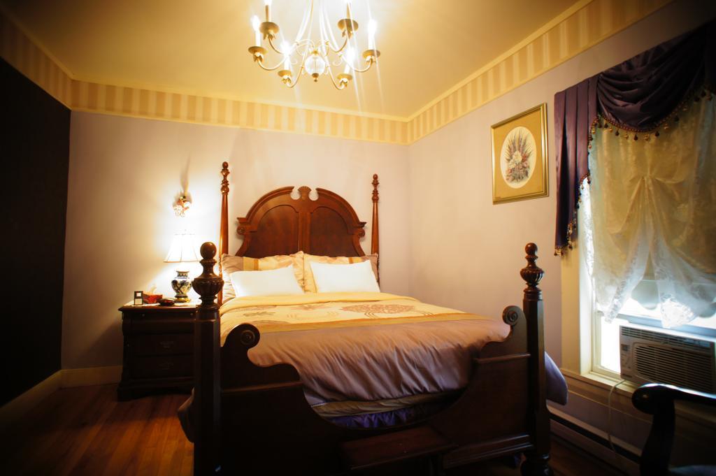 Queen Room,266189885:JPEG