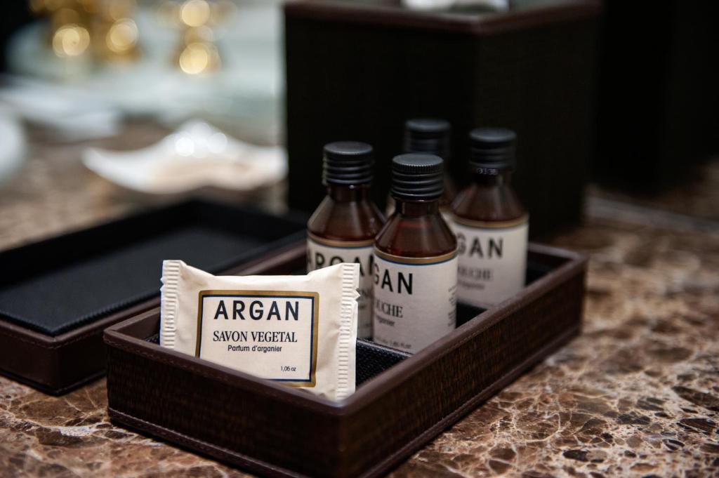 Two Connecting Double Rooms,707180134:JPEG