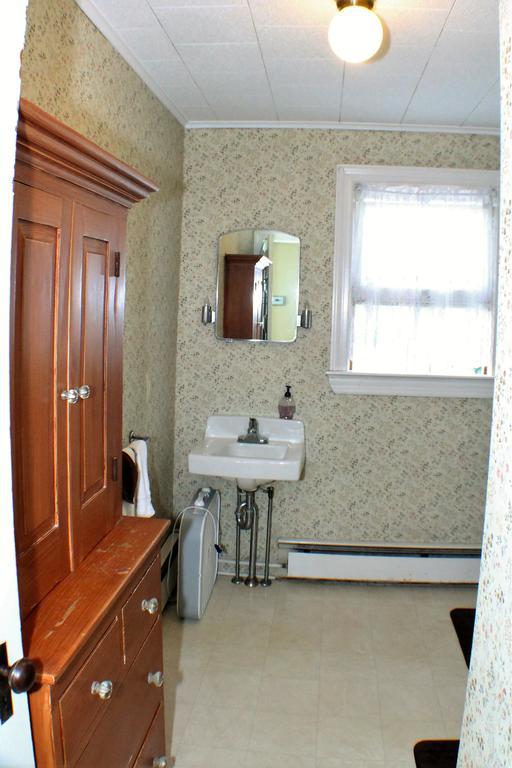 Double Room with Private External Bathroom,326789389:JPEG