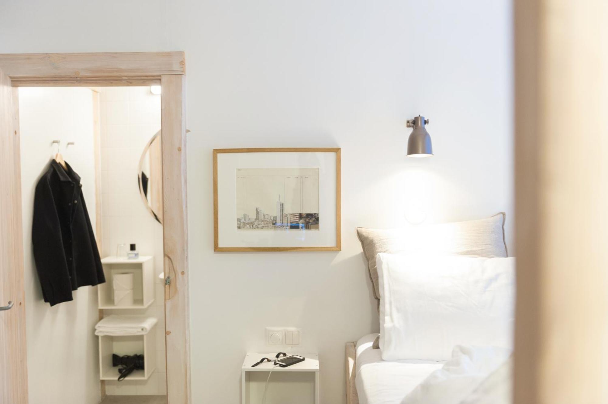 Double Room Private Bathroom