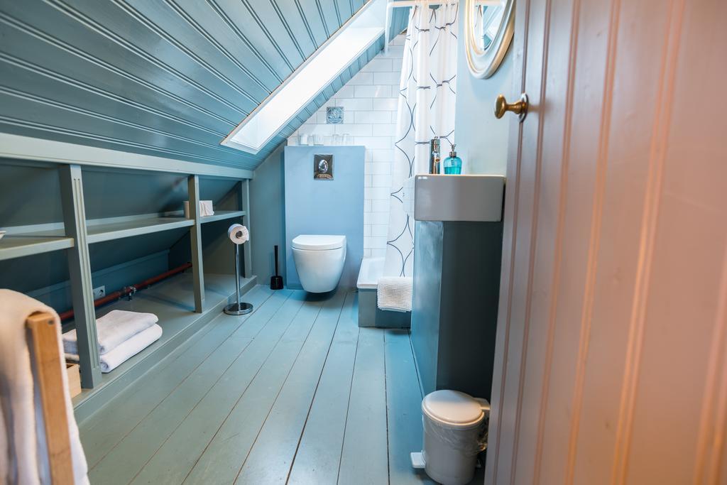 Double Room Private Bathroom
