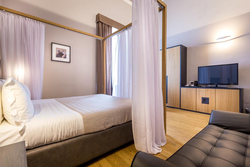 Junior Suite con Vista Fiume