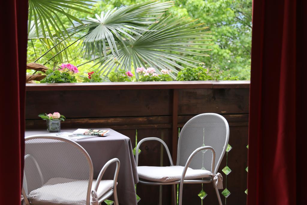 Doppelzimmer mit Balkon