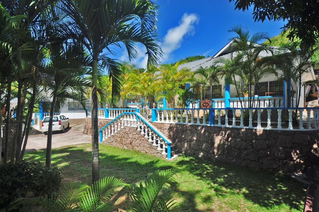 One-Bedroom Apartment,932367385:JPEG