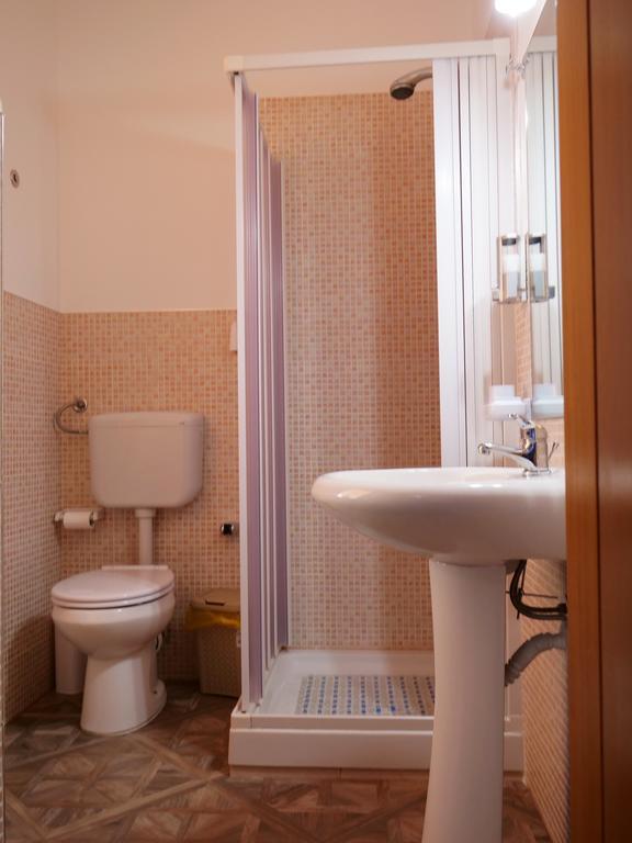 Camera Matrimoniale con Bagno Privato